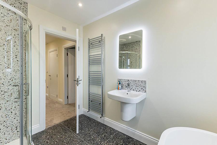 16 Churchview Meadows