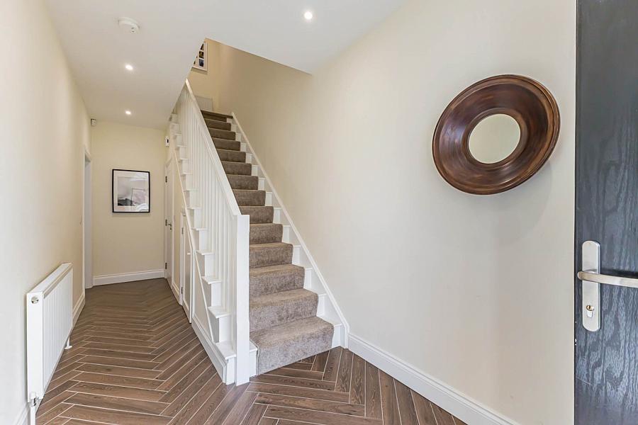 16 Churchview Meadows