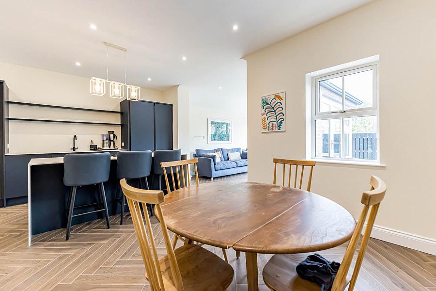 16 Churchview Meadows