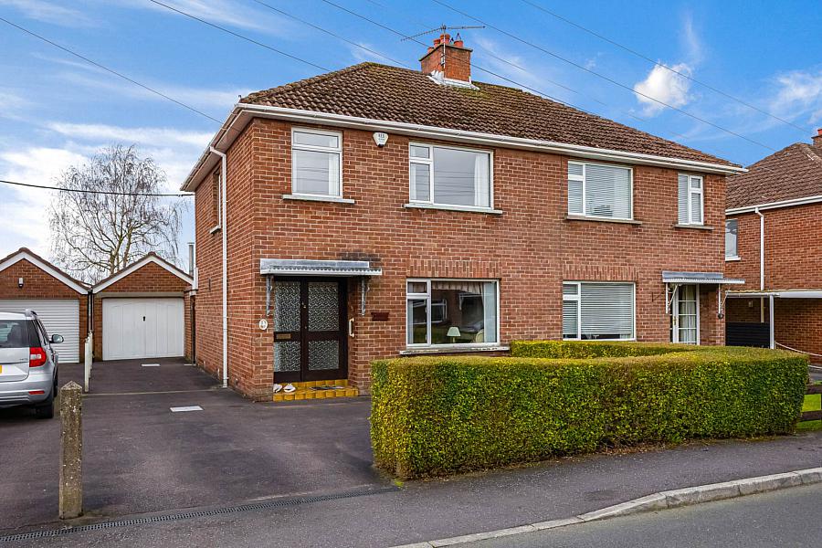 20 Laurelhill Park, Lisburn, BT28 3DU