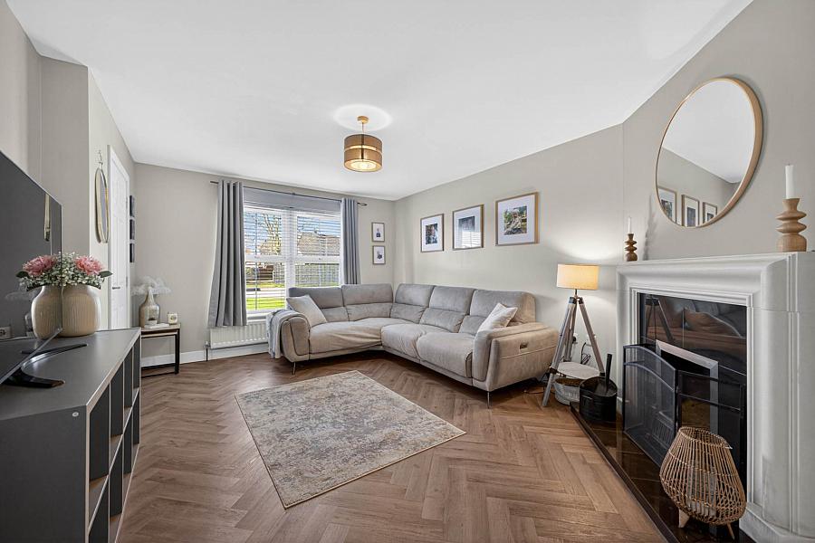 76 Wellington Park Avenue