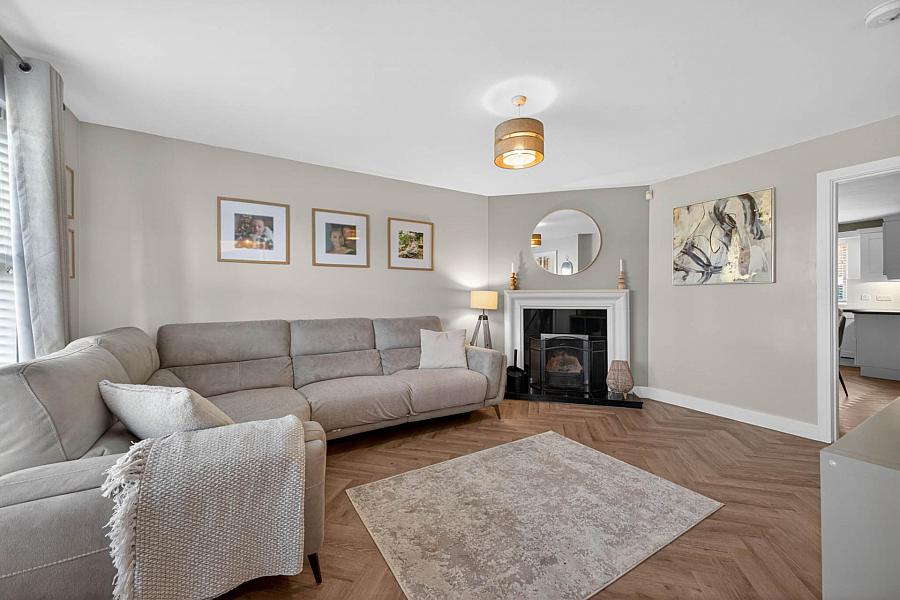 76 Wellington Park Avenue