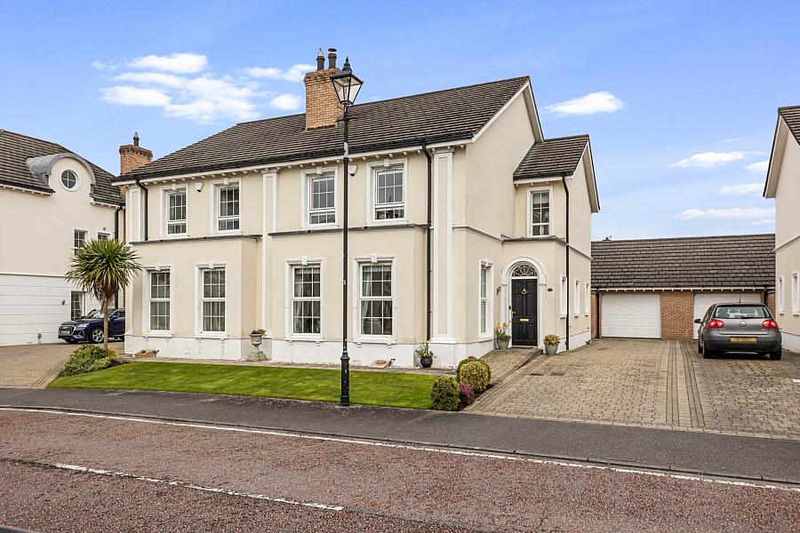 11 Berkeley Hall Square, Lisburn, BT27 5TB