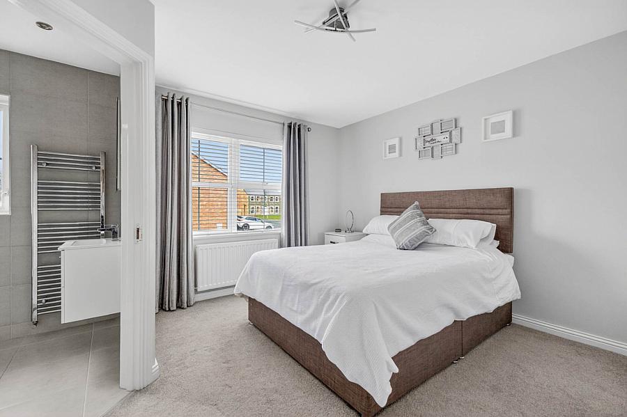 130 Wellington Park Avenue