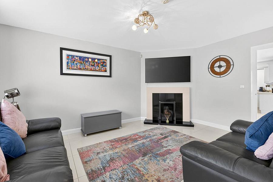 130 Wellington Park Avenue