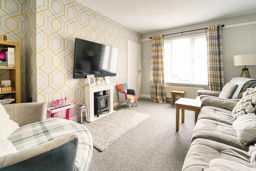 82 Hertford Crescent