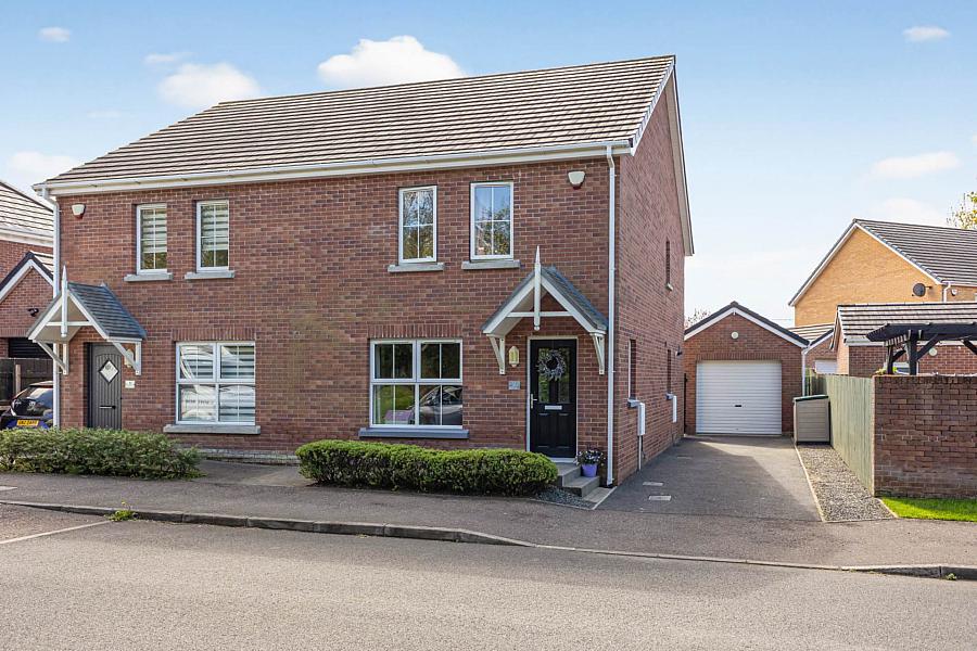 3A Holstein Crescent