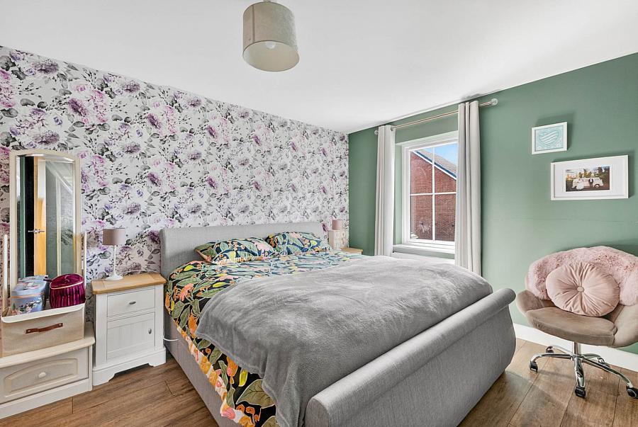 3A Holstein Crescent