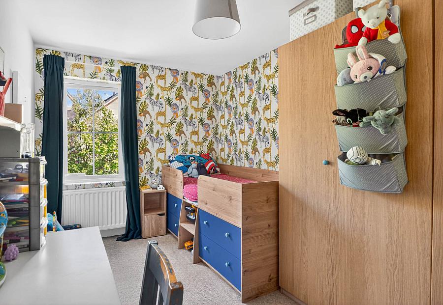 3A Holstein Crescent