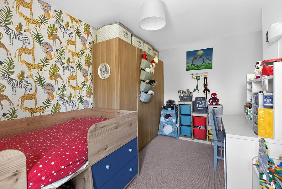 3A Holstein Crescent