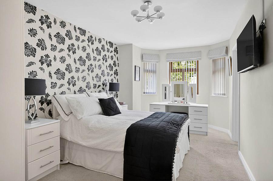 4 Thornleigh Mews