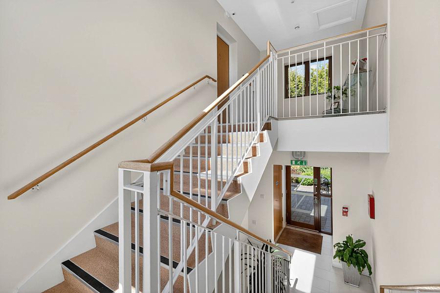 4 Thornleigh Mews