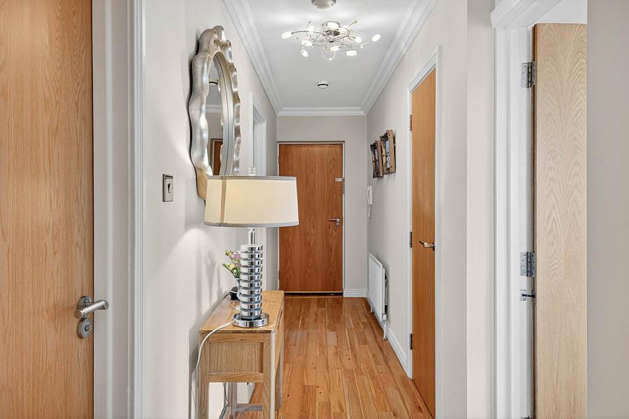 4 Thornleigh Mews