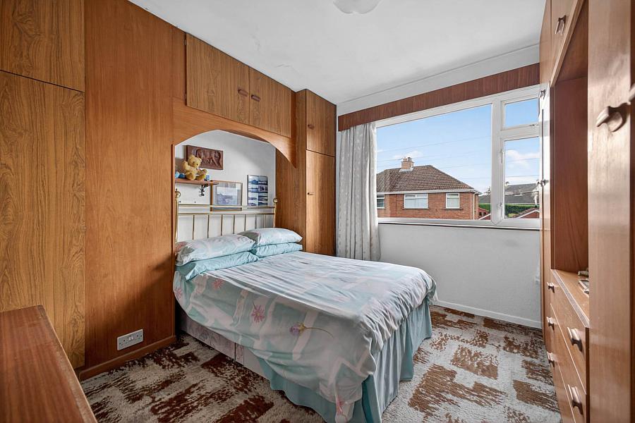 20 Laurelhill Park
