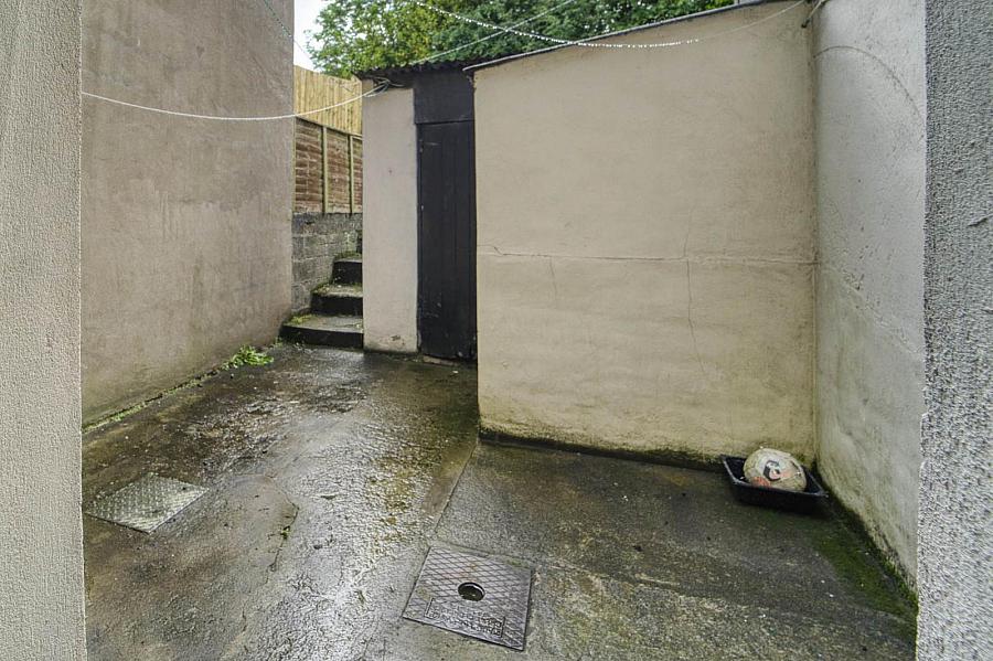 15 Ridgeway Street