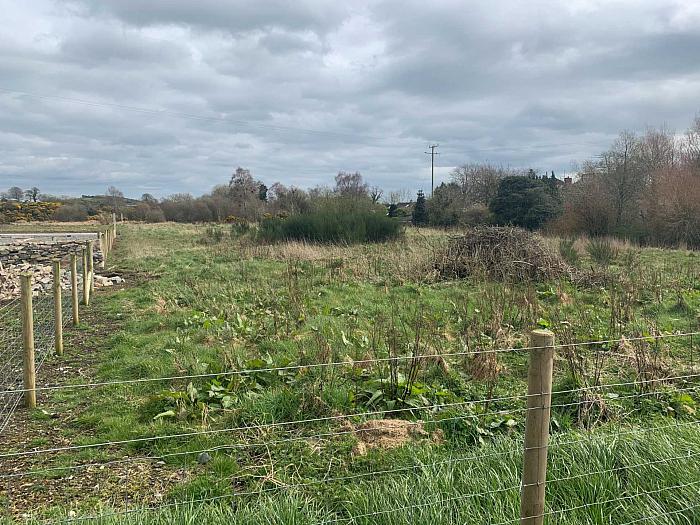 Between 39 Glebe Road & Carricknadarriff Road