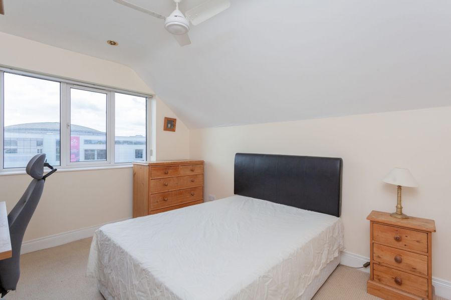 17 Laganview Court