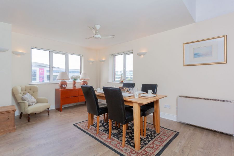 17 Laganview Court