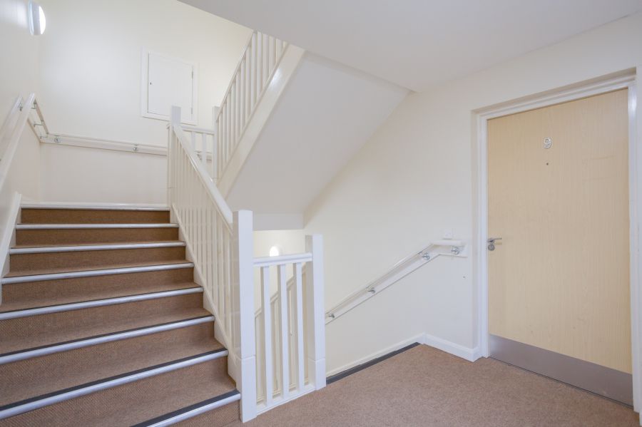 9 Oak Villa