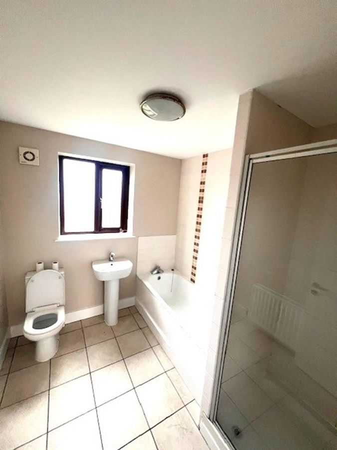 4 Castleton Mews