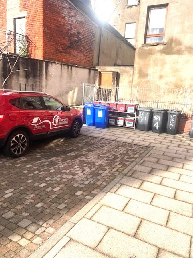 4 Castleton Mews