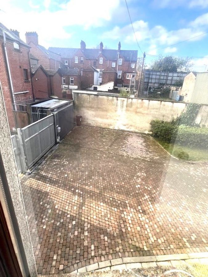 4 Castleton Mews