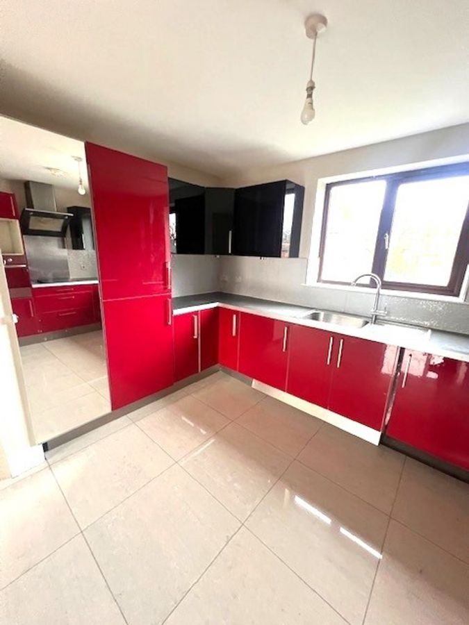 4 Castleton Mews