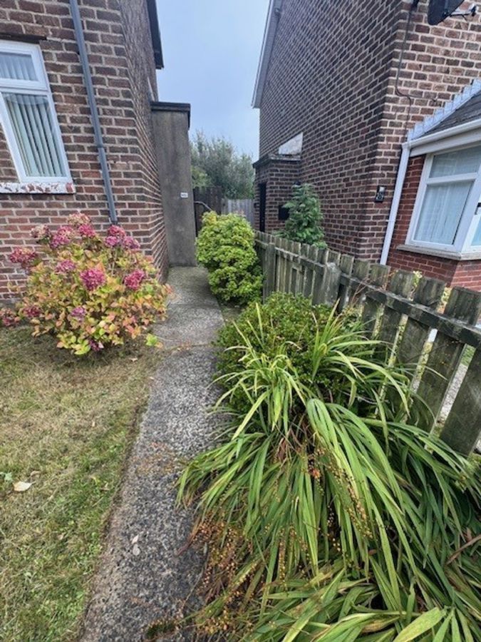 221 Joanmount Gardens