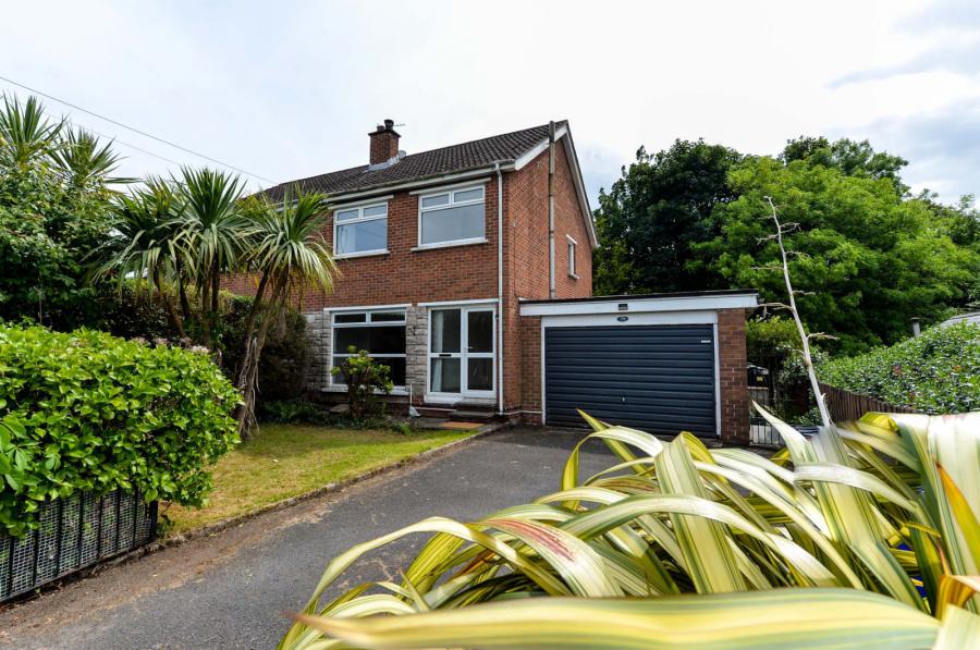 79 Gilnahirk Road,belfast, BT5 7DE