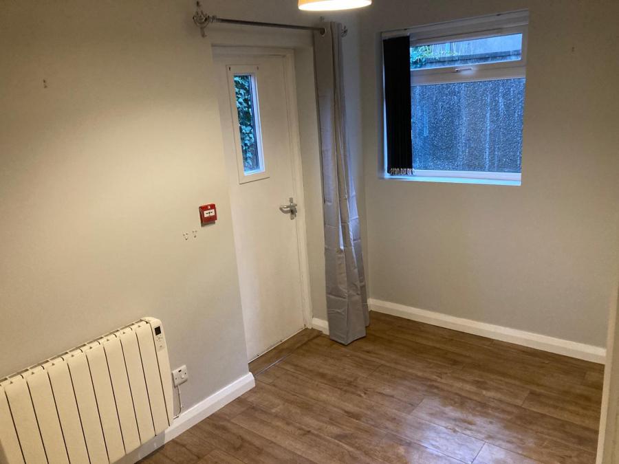 Flat 2 8, Kinnegar Drive