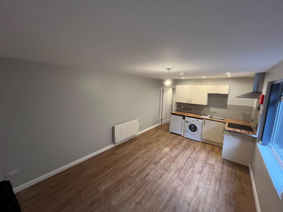 Flat 2 8, Kinnegar Drive