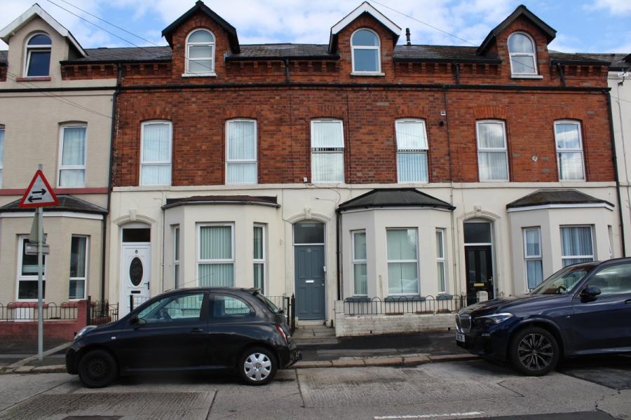 Flat 3 8, Grampian Avenue