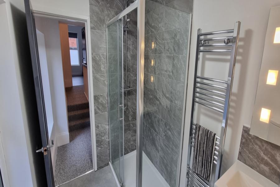 15 Ravenscroft Street