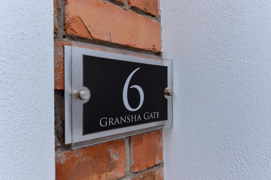 6 Gransha Gate