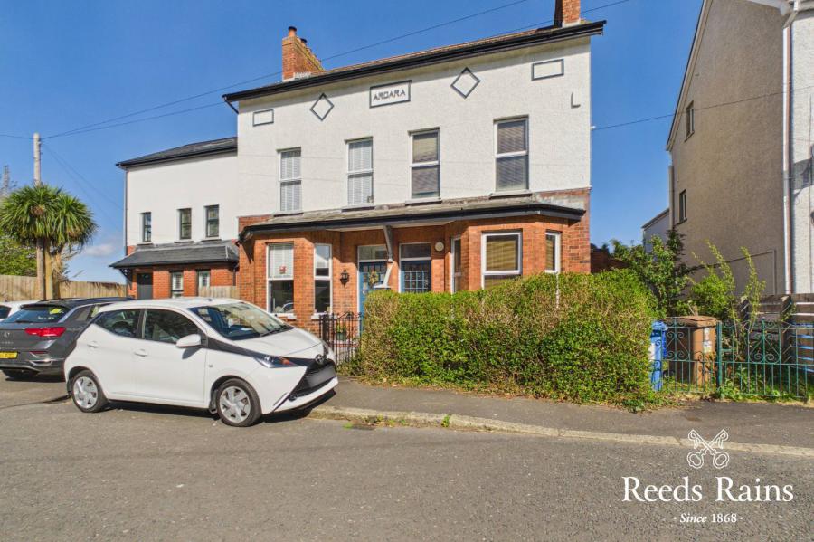 66 Earlswood Road
