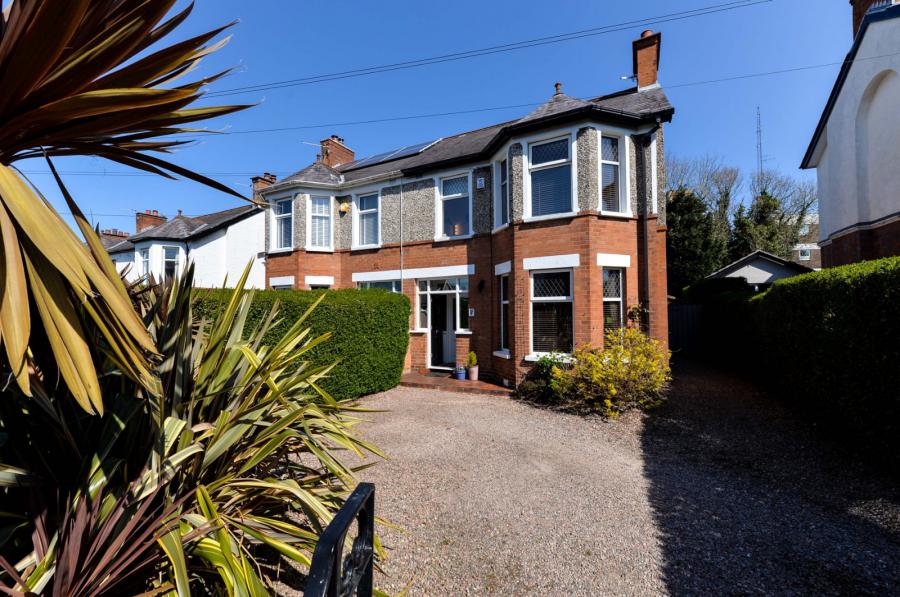 56 Knockvale Park