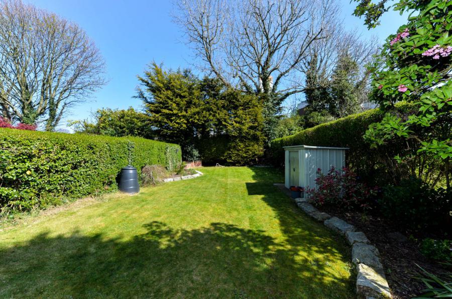 56 Knockvale Park