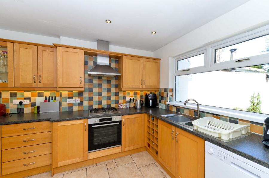 56 Knockvale Park