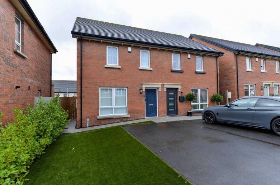 6 Millmount Village Way, dundonald, belfast, BT16 1AL