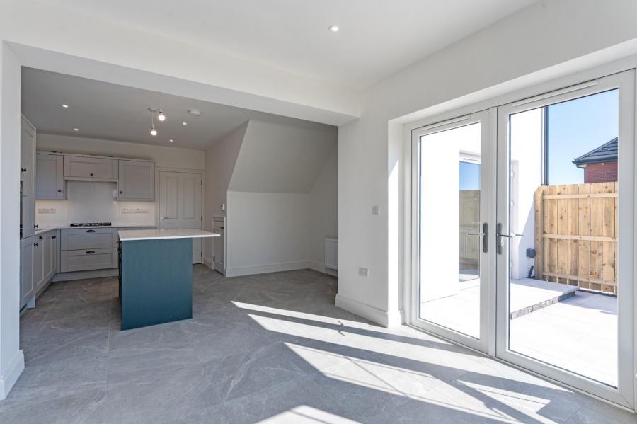 Site 393 Lh2.4, Millmount Village