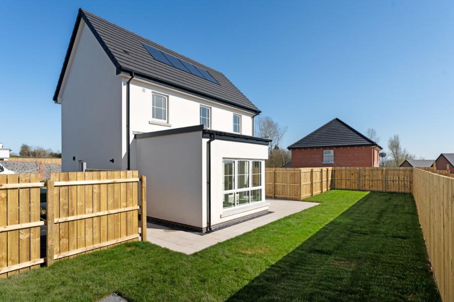 Site 393 Lh2.4, Millmount Village