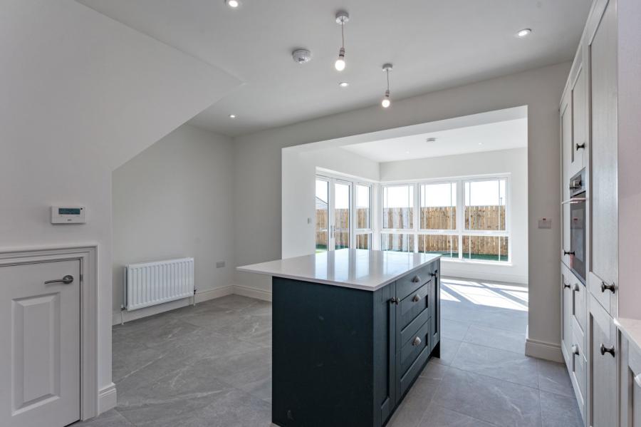 Site 393 Lh2.4, Millmount Village
