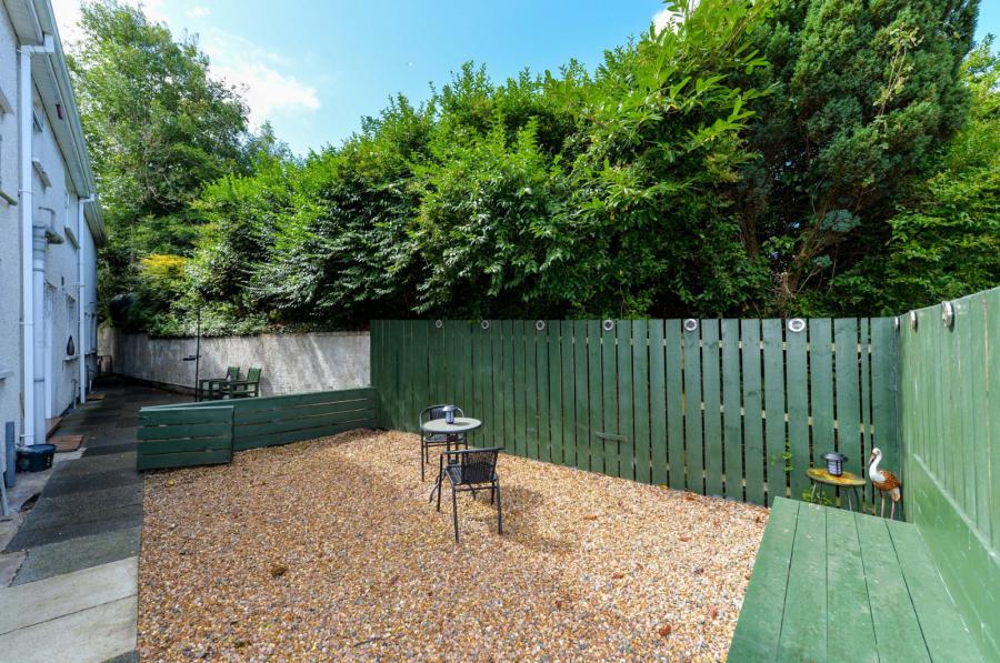 31 Glenview Park