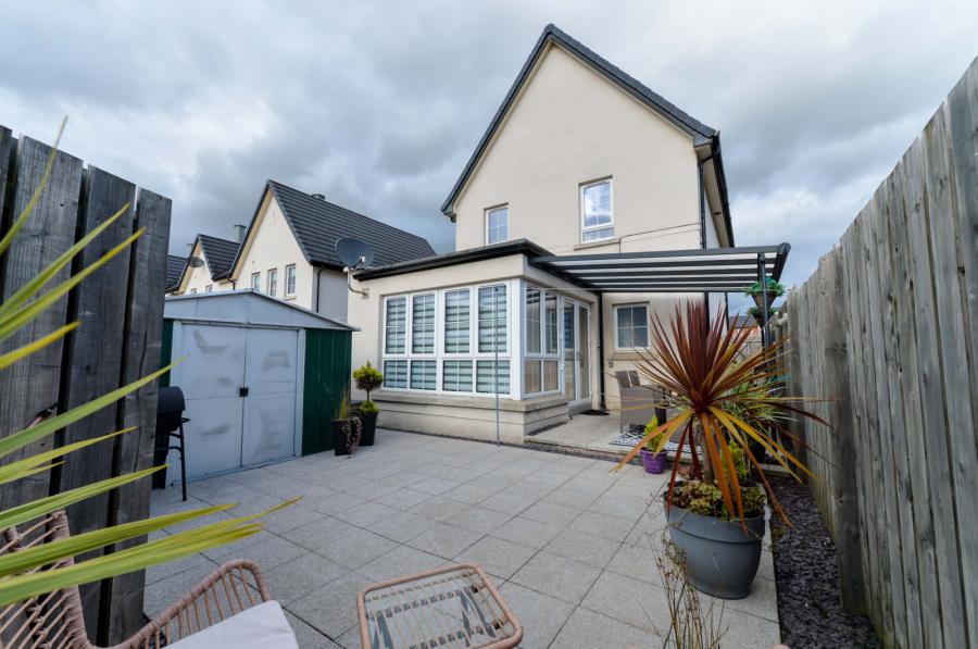 15 Millmount Village Square