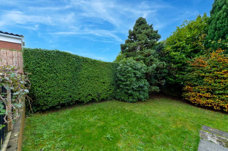 21 Abbey Gardens