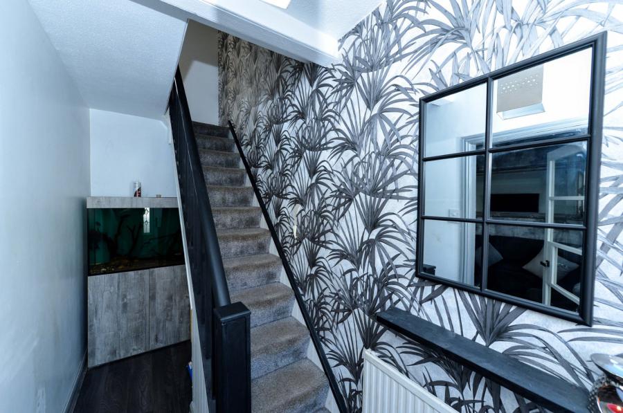 16 Victoria Road