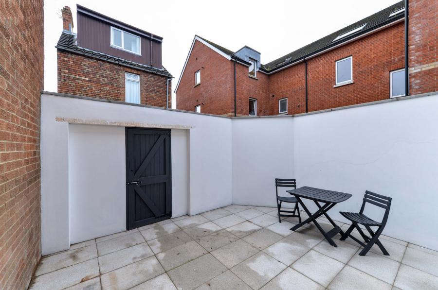 3 Lichfield Avenue