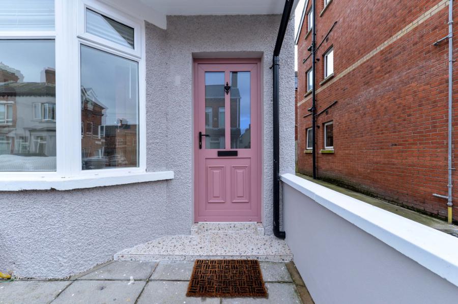 3 Lichfield Avenue