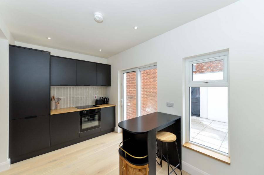 3 Lichfield Avenue