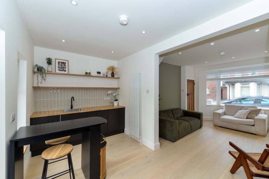 3 Lichfield Avenue